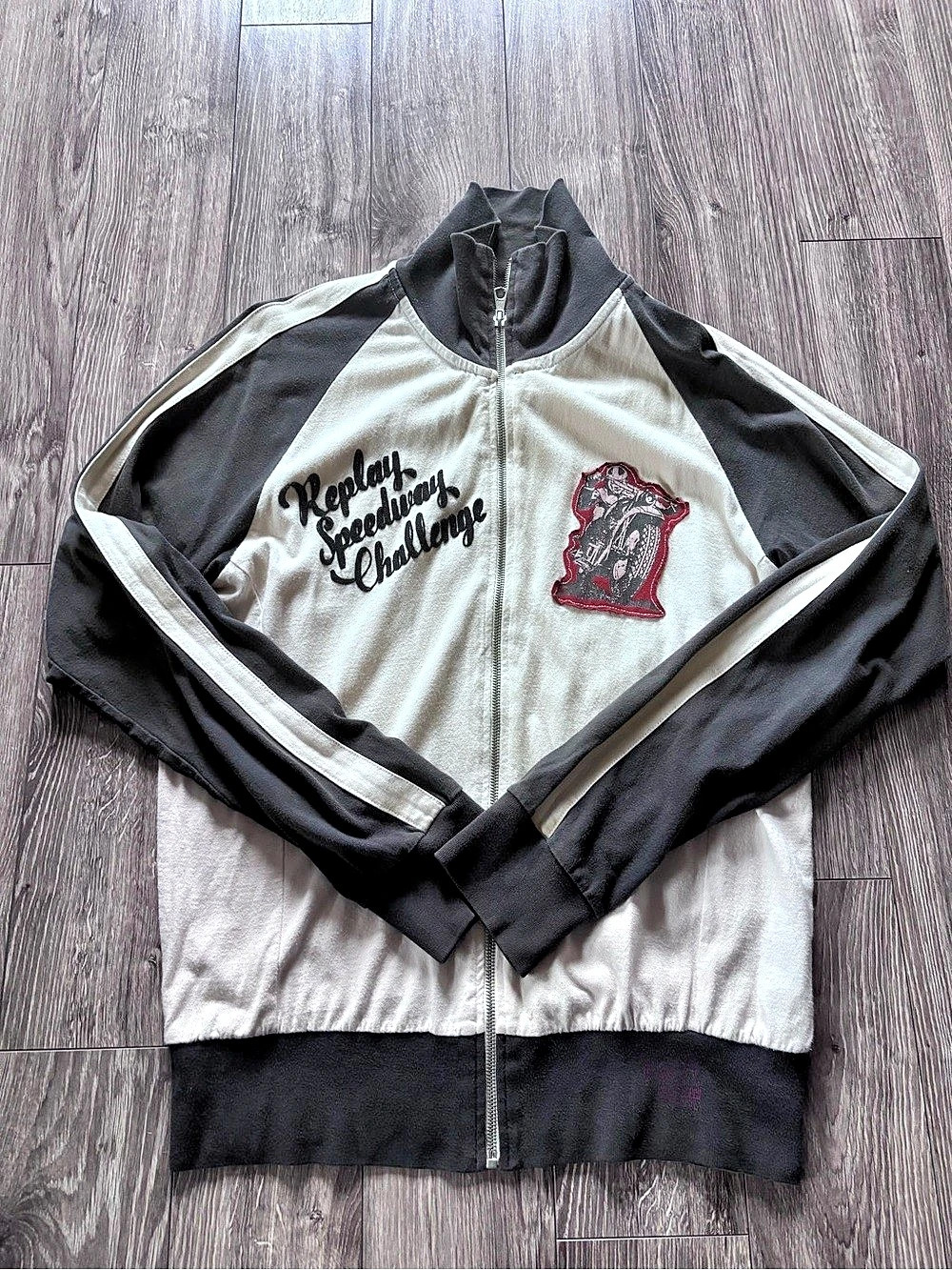 Replay Speedaway Challenge Graphic Track Jacket in Black & Cream